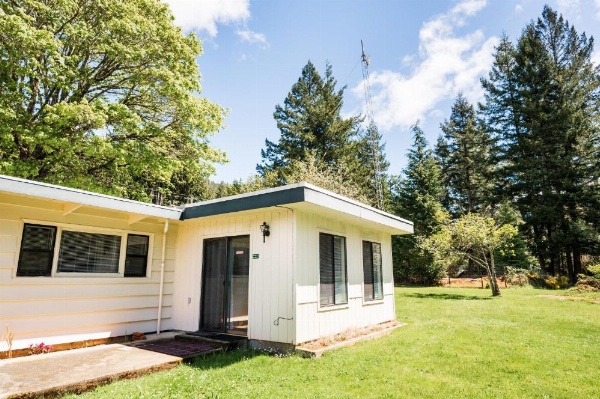Redwood Meadows RV Resort image 16